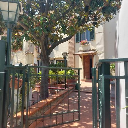 La Magnolia Locazione Breve Apartment Cava De' Tirreni Luaran gambar